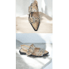 slingback flatjes spitse neus en gespen met shake print goud beige