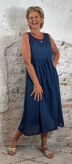 133082. Cotton koord dress donkerblauw