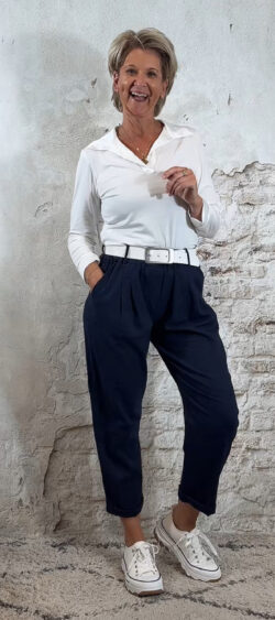 134208. Linnen Chino donkerblauw