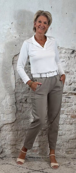 128413. Comfy momfit model 2 taupe