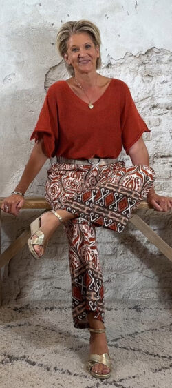 129388. Oversized Ibiza truitje v-hals Brick (8 juli weer op voorraad, je kunt al bestellen)