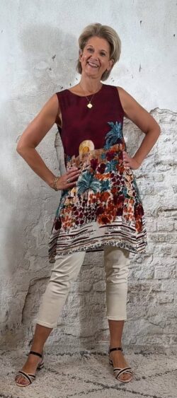 135641. Venice tuniek jurkje burgundy