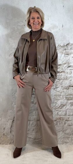 146673. Len leatherlook jack taupe