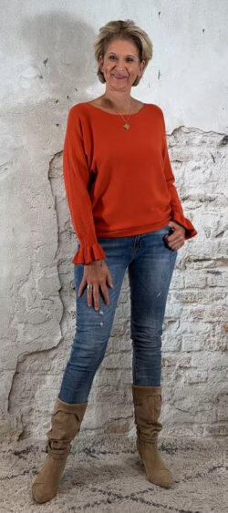 149009. Iris pullover ruffle pumpkin