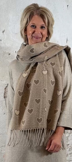 154027. Suus sjaal hearts taupe