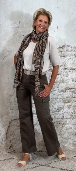 MC-8207-24. Straight leg jeans cargo taupe/bruin