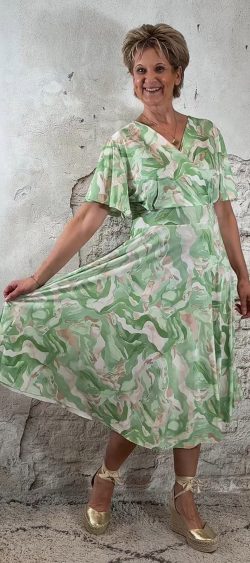 116252. Traveljurk Midi Marble korte mouw Apple