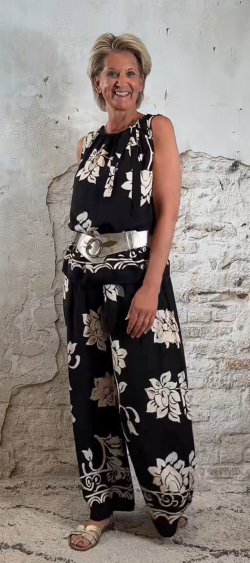 127047. Wijde viscose broek zwart/beige print-combi mogelijk (13 juni weer op voorraad, je kunt al bestellen)