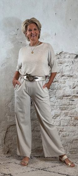 112431. Broek Lino straight zand