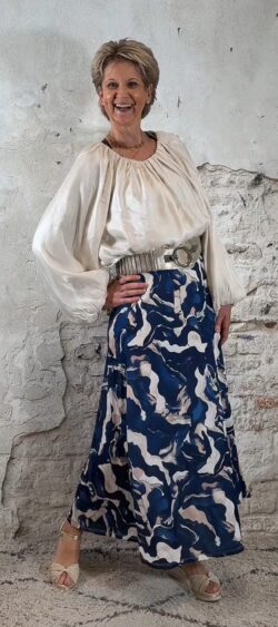 116400. Travelrok Marble donkerblauw