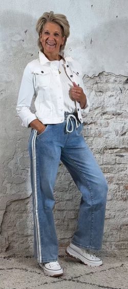 Sportieve rechte jeans met koordsluiting