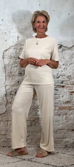 129597. Yume shirt crème, combi set mogelijk!