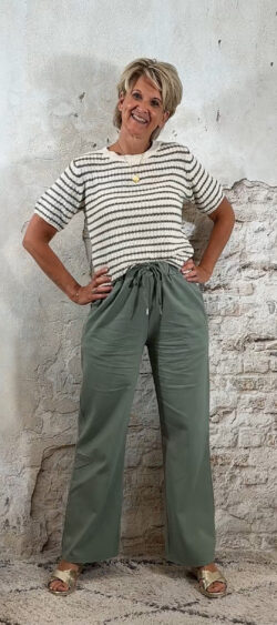 112436. Broek Lino straight khaki