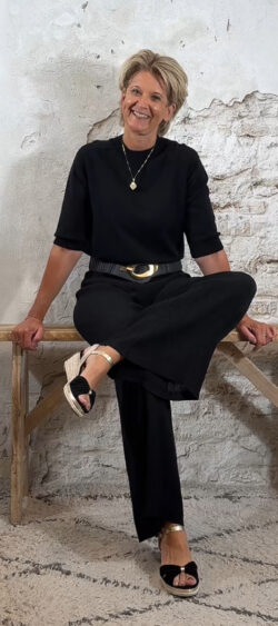 125746. Viscose travel shirt Cher zwart