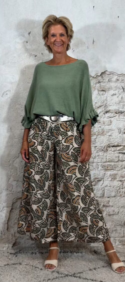 139980. Bibi vlindertrui met ruffle khaki