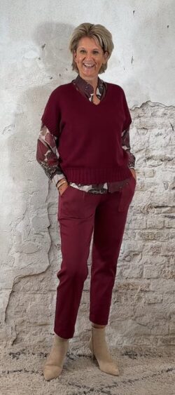 138834. Evy pullover kapmouw v-hals bordeaux (14 oktober weer op voorraad, je kunt al bestellen)