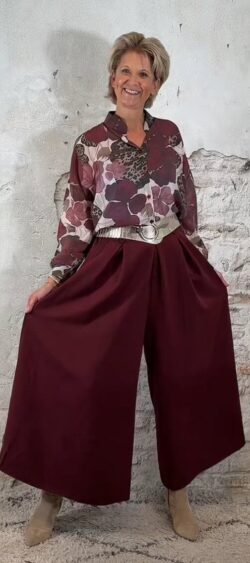 138804. LAATSTE 2! Evy broekrok bordeaux