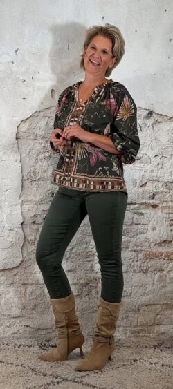 146565. LAATSTE 2! Len Dali blouse khaki