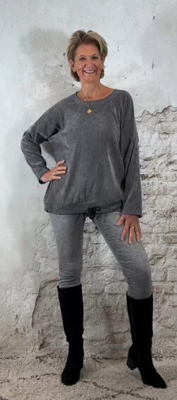 146551. Iris velourse koord sweater grijs