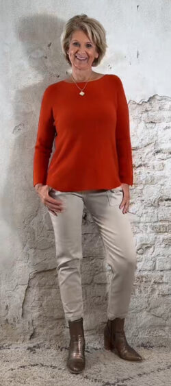 151039. LAATSTE! Iris basic pullover rusty