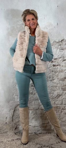 ✔️MC-8202-66. Jeans elastische taille wintermint