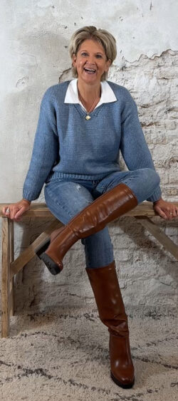 147850. Evy pullover met wol lange mouw jeansblauw