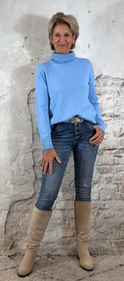 151065. Evy frozen coltrui lichtblauw (4 november weer op voorraad, je kunt al bestellen)