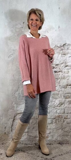 151028. Iris oversized basic pullover roze