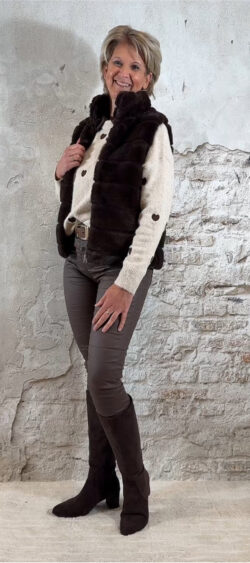 Len fake fur bodywarmer bruin