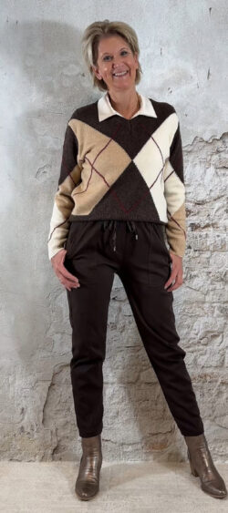 253130. LAATSTE 2! Steffy pullover ruit bruin.