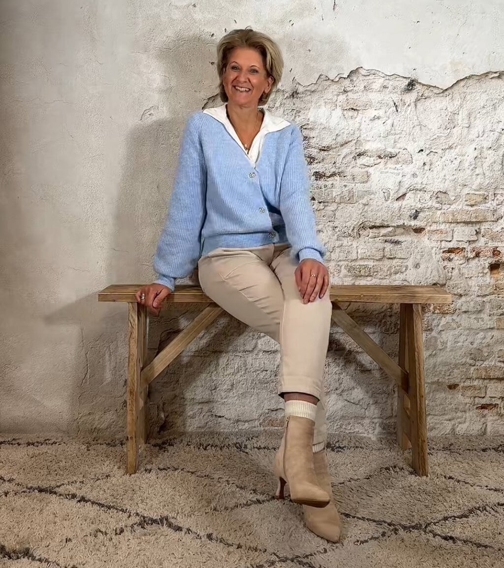 Steffy Vestje met Strass Knoopjes Lichtblauw – One size (38–42