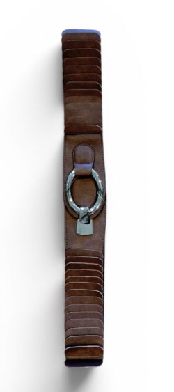 153976. Grote maat elastische riem bruin