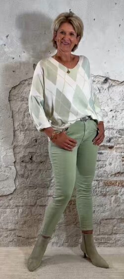 MC-8202-70. Jeans elastische taille lindegroen