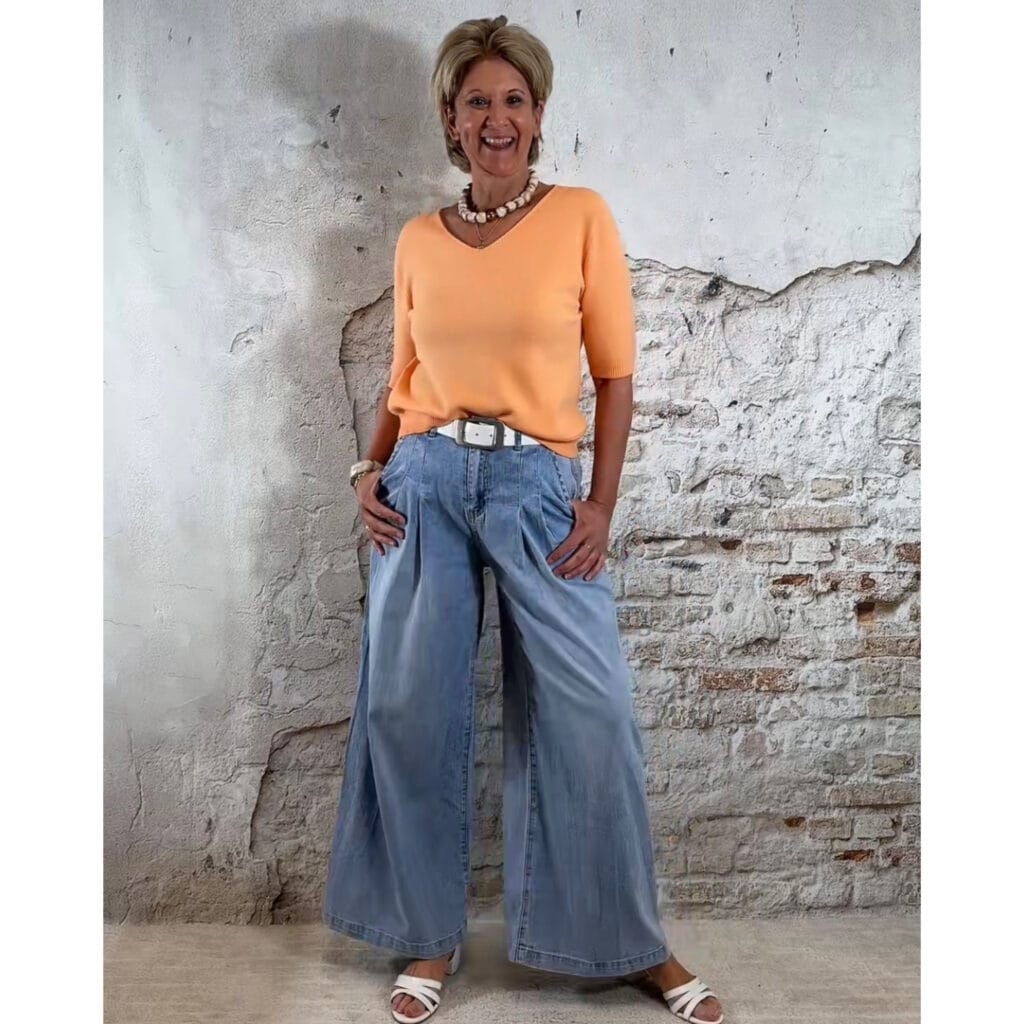 lichte oranje basic pullover dames met v hals en korte mouw