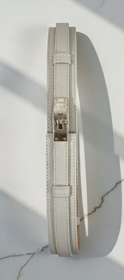 160666. Leren fashion riem beige (18 februari weer op voorraad, je. kunt al bestellen)