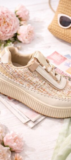 YY-209. Cleo sneaker beige/zalm