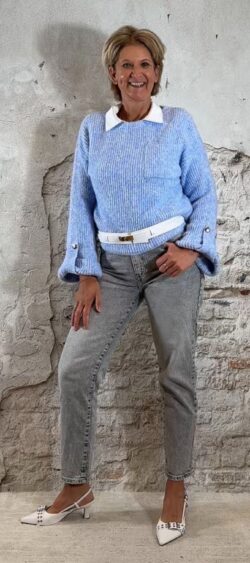 164254. Femmy chunky lente trui lichtblauw