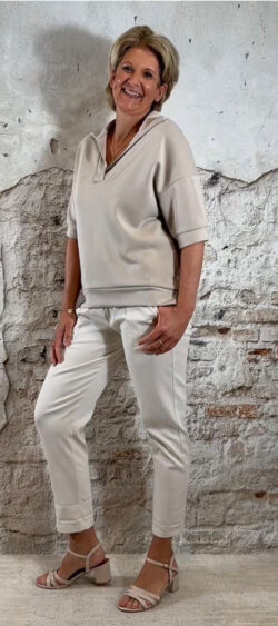 164047. Floor semi travel polo sweater zand