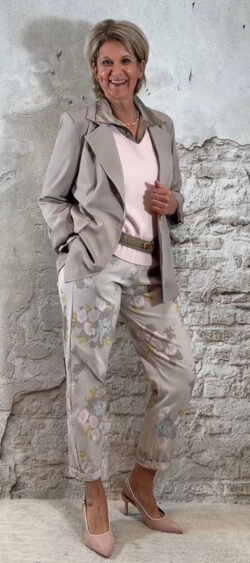 161474. Evy blazer zand.