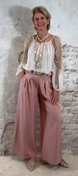 172046. Evy wijde bandplooi pantalon oud roze