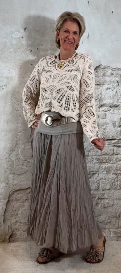 168786. Ailan crinkle rok taupe (24 maart weer op voorraad, je kunt al bestellen)