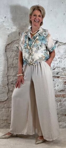 172013. Evy gobelin look blouse menthol (24 maart weer op voorraad, je kunt al bestellen)