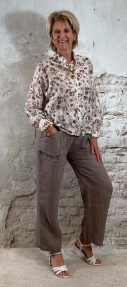 169803. Evy transparant blouse mini bloem bruin/menthol/roze (NOG 2 OP VOORRAAD!)