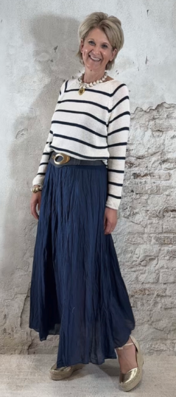 168783. Ailan crinkle rok donkerblauw (10 maart op voorraad, je kunt al bestellen)