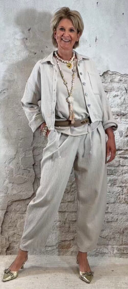 168385. Elza mousseline stitch blouson stone (24 maart weer op voorraad, je kunt al bestellen)