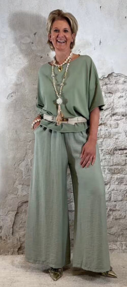 168339. Evy Ibiza broek licht khaki