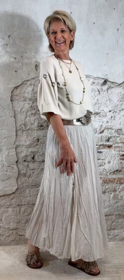 168785. Ailan crinkle rok beige (24 maart weer op voorraad, je kunt al bestellen)