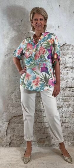 blouse dames kleurrijke bloemenprint linnenlook 3/4 mouw v hals luchtig zomer