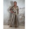 Zijde look blouse dames bloemenprint khaki hoe valt en styling