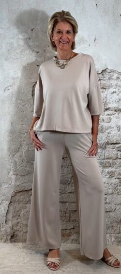 semi travel sweater dames zand oversized korte mouw ronde hals comfy stretch